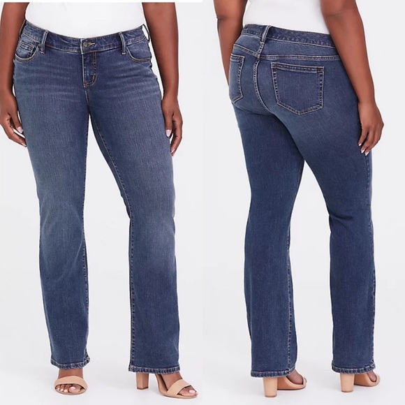 NEW Torrid RELAXED BOOT JEAN - VINTAGE STRETCH
